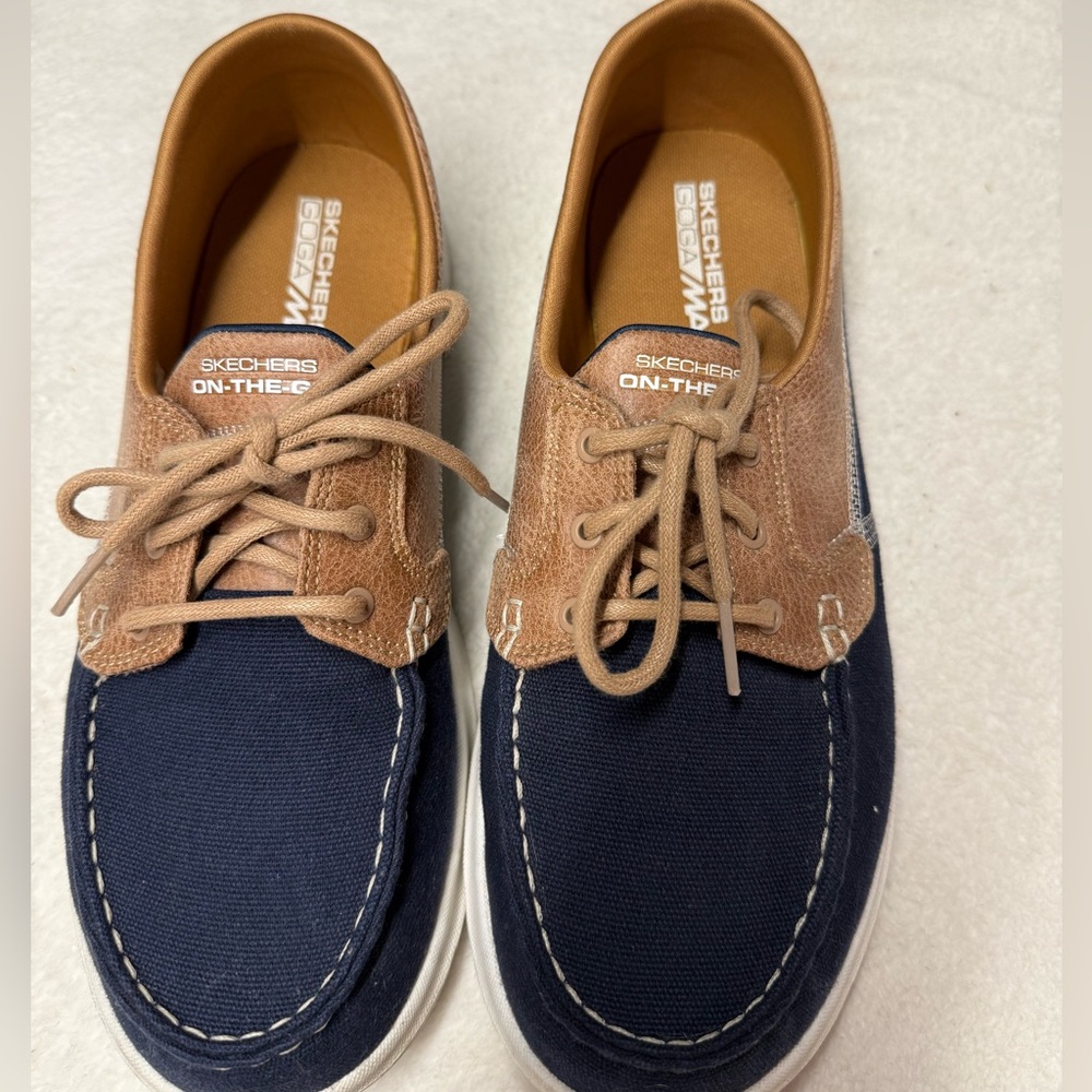 Skechers Navy and Tan Casual Shoes